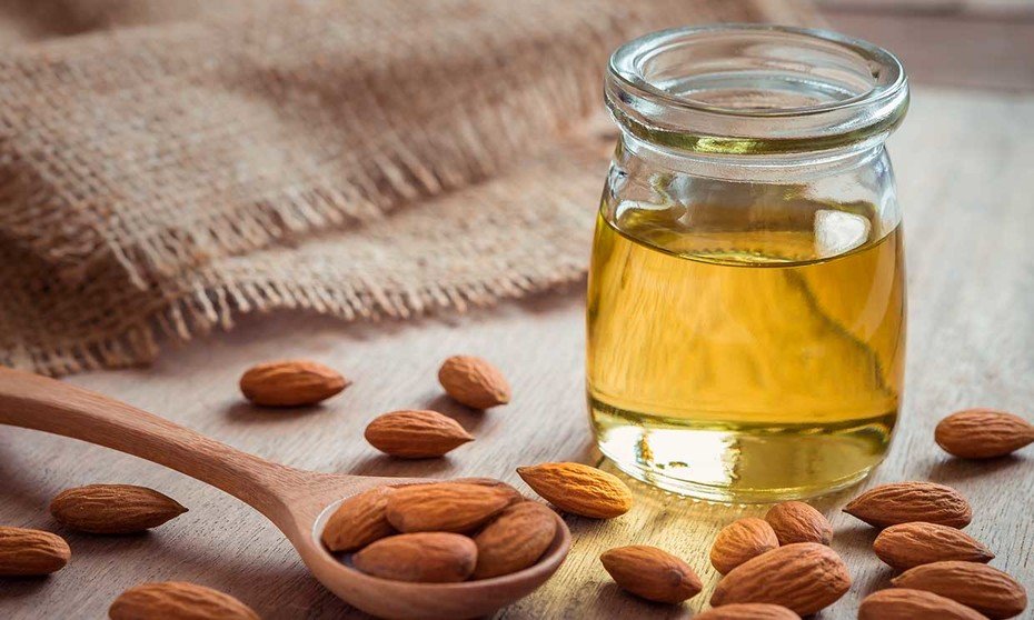 Aceite de almendras para el cuidado de la piel
