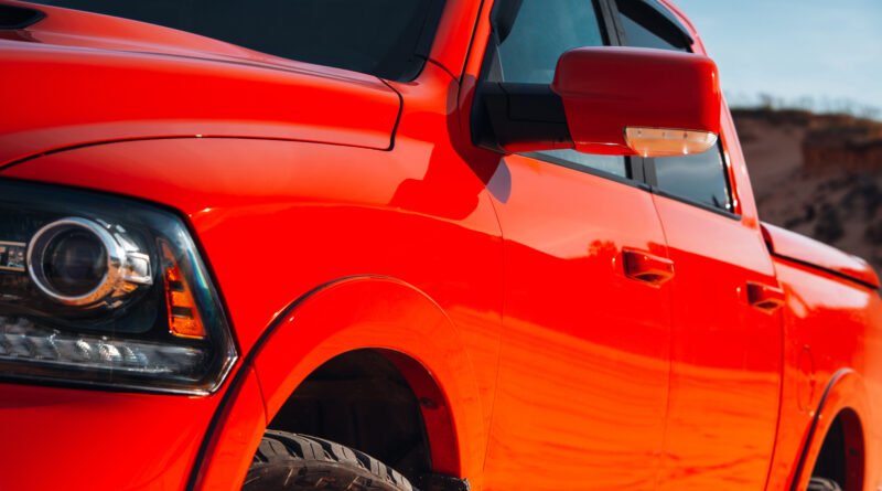 Pickup todoterreno en el desierto que ilustra la Chevrolet S10 Trail Boss