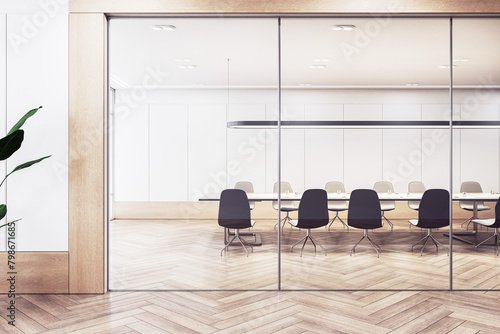 Interna del PRO: sala de reuniones moderna con mesa y sillas