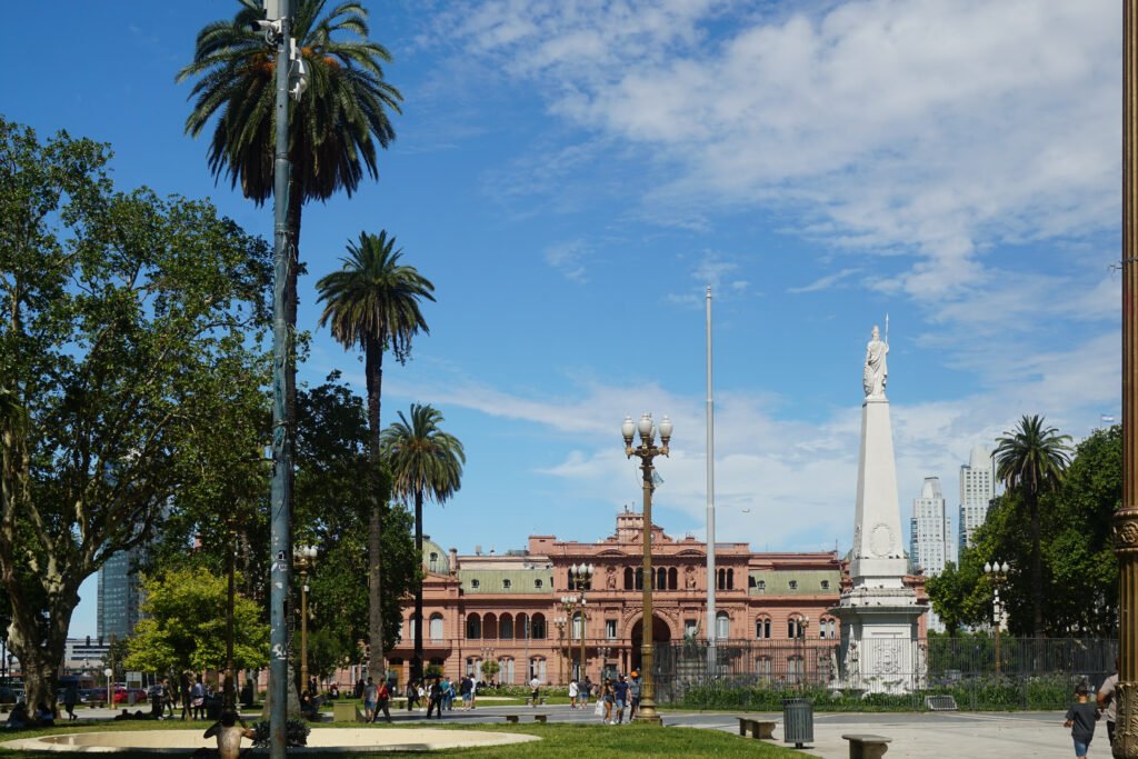 Casa Rosada de Buenos Aires, ilustra la cumbre entre Milei y gobernadores antes del 9 de Julio
