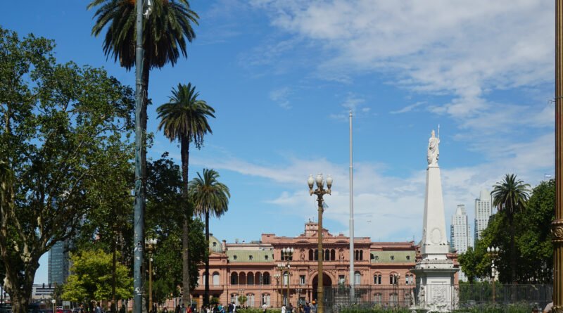 Casa Rosada de Buenos Aires, ilustra la cumbre entre Milei y gobernadores antes del 9 de Julio