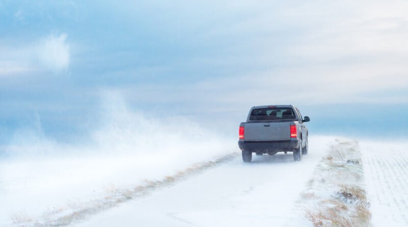 Pickup en la nieve que ilustra la nueva Amarok