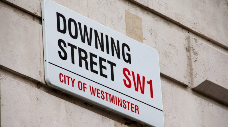 Downing Street en Londres, desde donde llegó la respuesta británica por la bandera de Malvinas