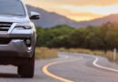 BAIC X55: SUV moderno color plateado estacionado en la calle