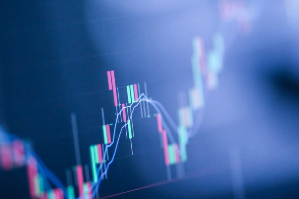 cierre de mercados: pantalla con la cotización de la bolsa