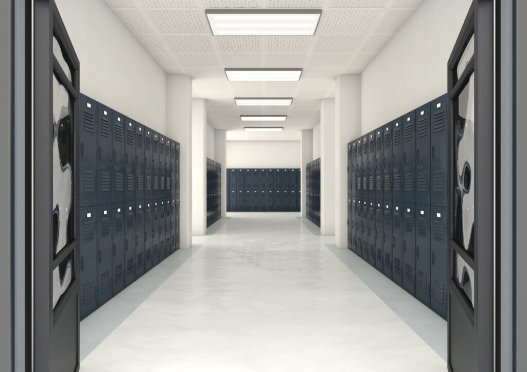 escuelas porteñas: pasillo escolar con lockers y aulas
