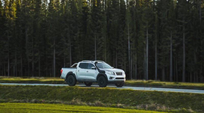 Foton Tunland V7: pickup en un camino de montaña