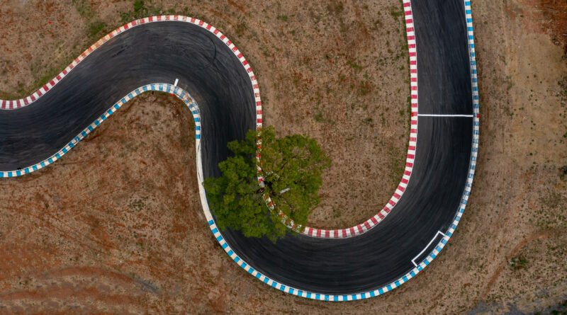 Franco Colapinto: vista aérea de un circuito de automovilismo