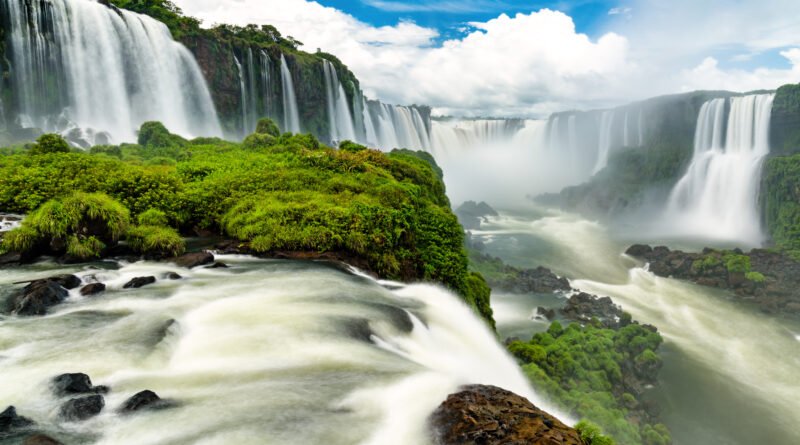Garganta del Diablo: las Cataratas del Iguazú con gran caudal