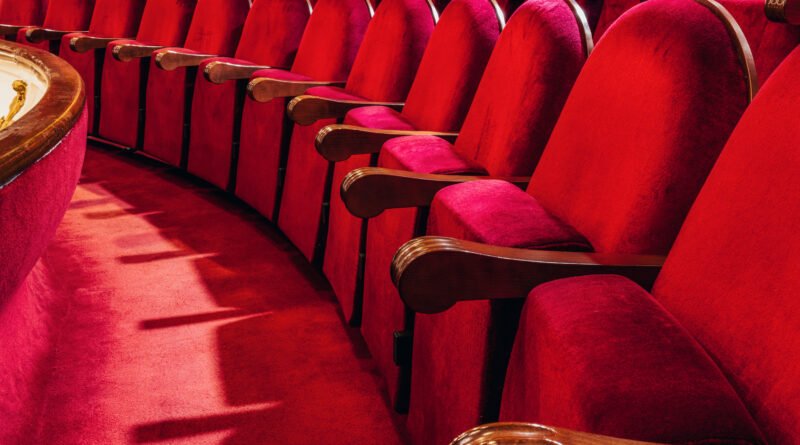 Mirtha Legrand: butacas de un teatro clásico en clima de gala