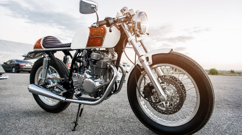 Récord de motos: motocicleta clásica retro