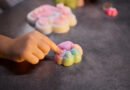 juguetes squishy prohibidos: juguete blando y colorido antiestrés