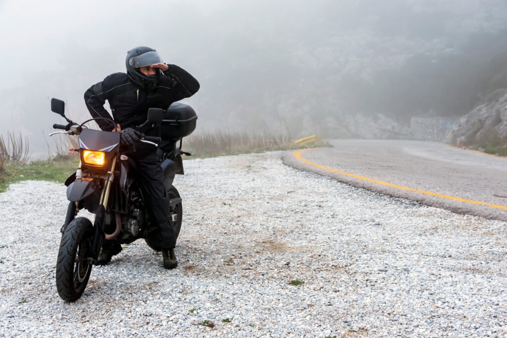 Zanella Motori: moto adventure en un camino de montaña