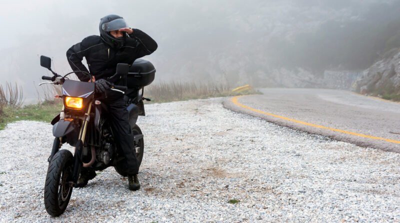Zanella Motori: moto adventure en un camino de montaña