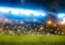 Boca en la Sudamericana: estadio de fútbol de noche con hinchas y luces