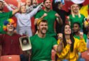 fecha 9 del Clausura: hinchas alentando en la tribuna de un estadio