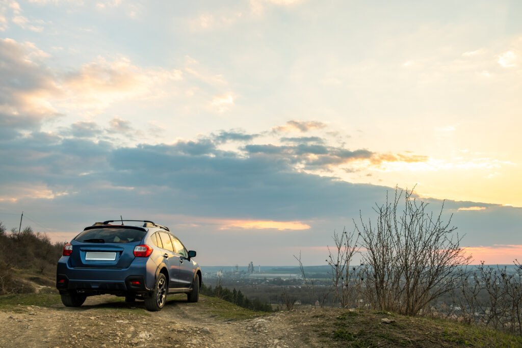Haval H7: SUV en una ruta al atardecer