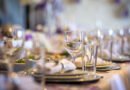 mesa de Juana Viale: mesa elegante servida con flores