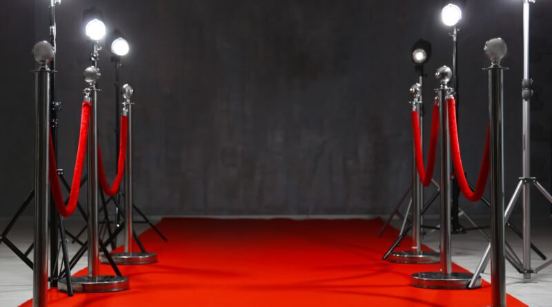 película de Pimpinela: alfombra roja y cordones de un estreno de cine