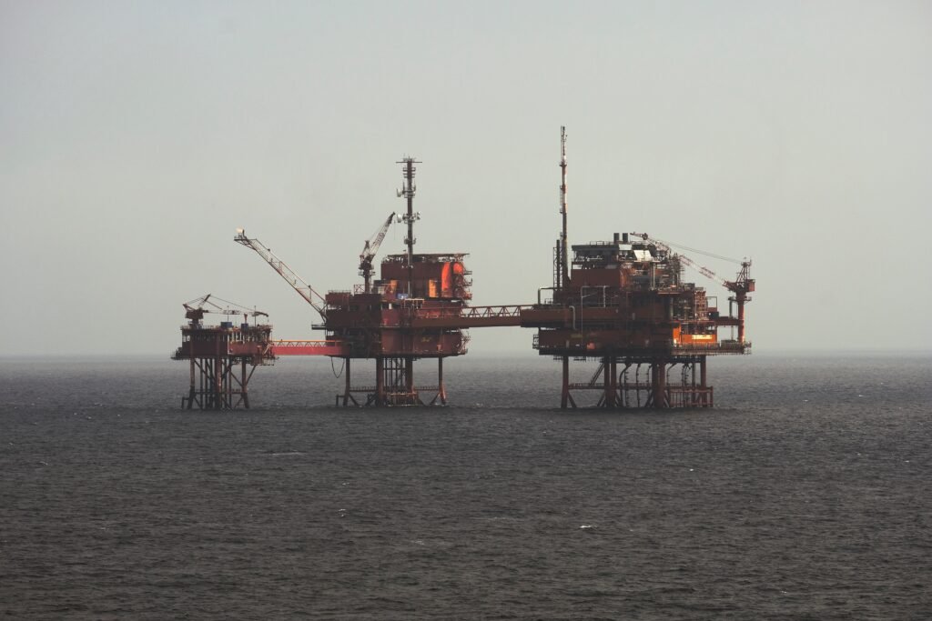 petróleo de Malvinas: plataforma petrolera en alta mar