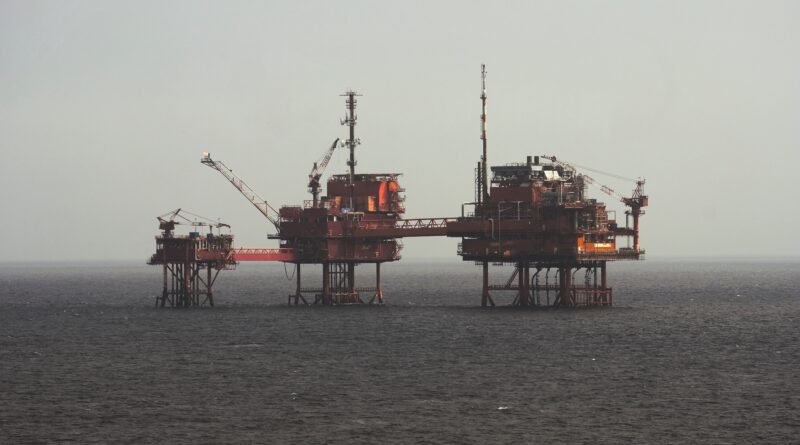 petróleo de Malvinas: plataforma petrolera en alta mar