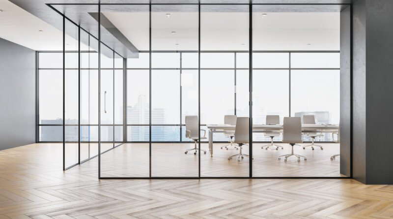 programa económico: sala de reuniones ejecutiva moderna con ventanal