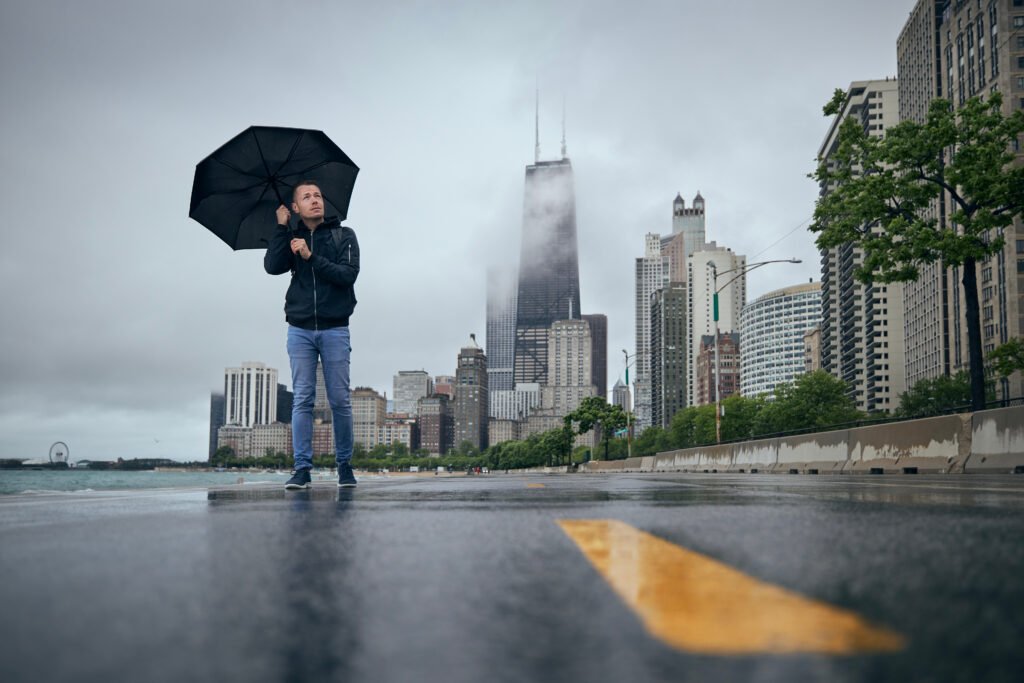 sudestada en el AMBA: día lluvioso y ventoso en la ciudad
