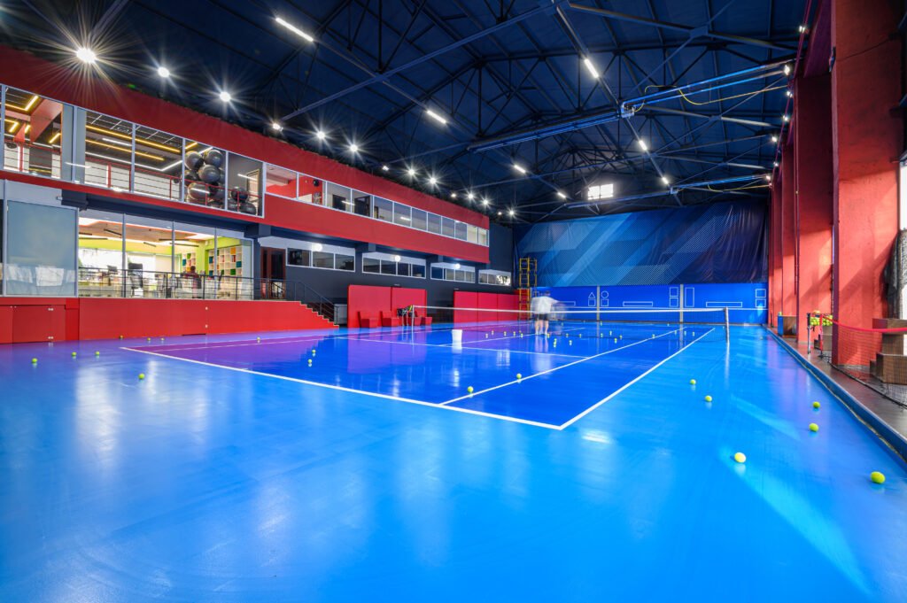 Thiago Tirante: cancha de tenis rápida cubierta