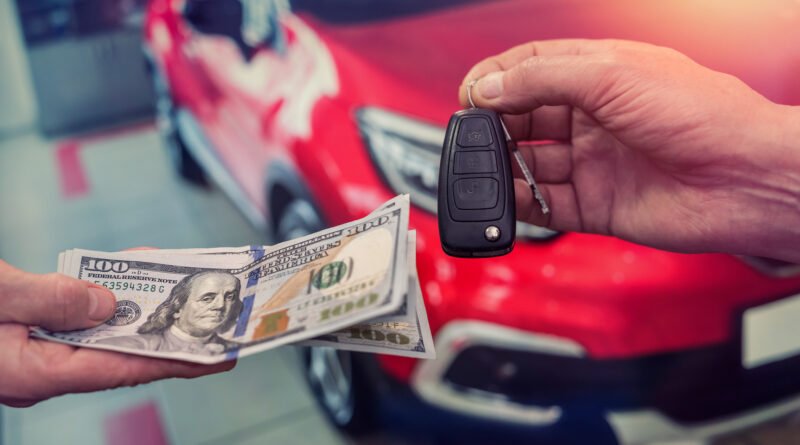 créditos para autos: entrega de un auto 0km nuevo en una concesionaria