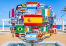 Cumbre Iberoamericana: banderas de España y del mundo en un encuentro internacional