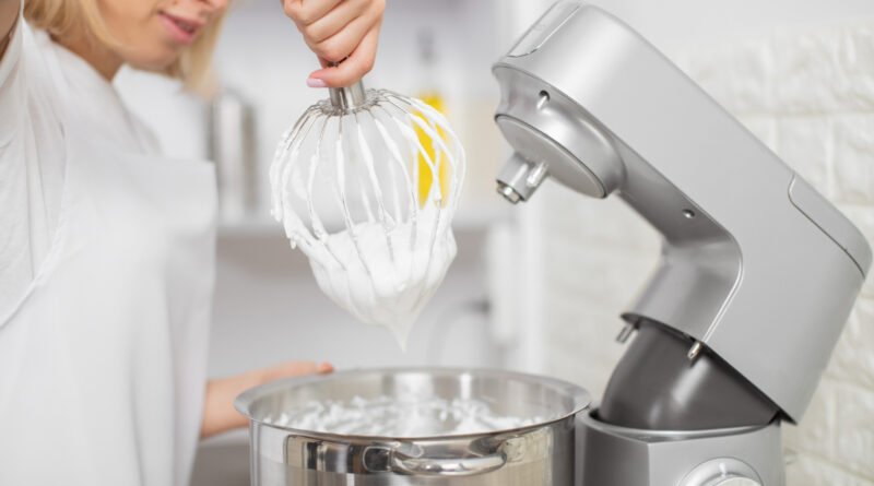 Damián Betular: cocina de pastelería con batido de merengue