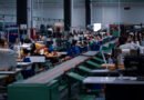 Industria del calzado: línea de producción en una fábrica