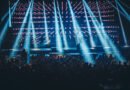 Lali y Miranda: luces de escenario de un show de pop