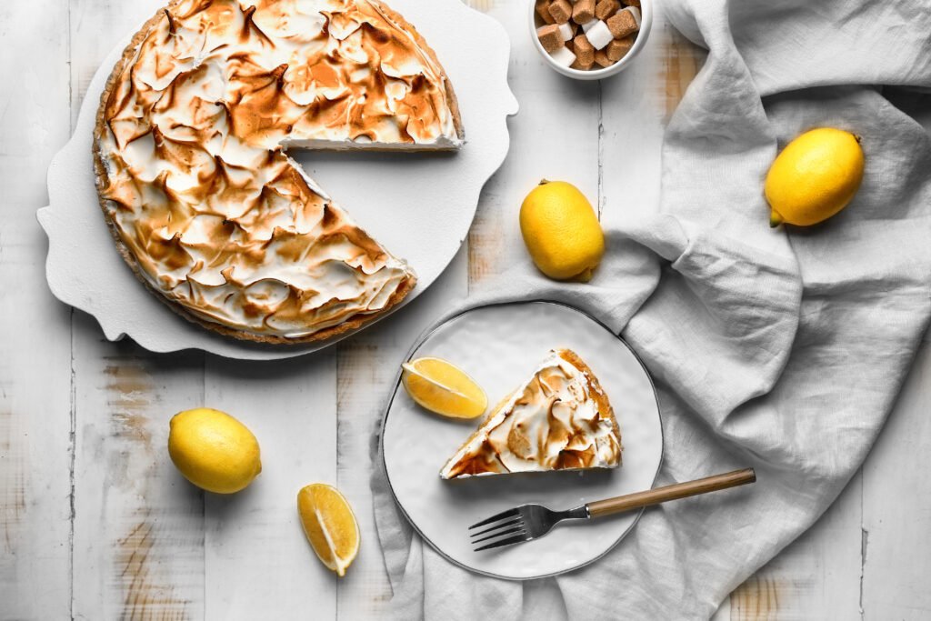 MasterChef Celebrity: lemon pie casero sobre una mesa de madera