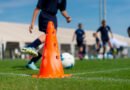 Messi Cup: entrenamiento de fútbol juvenil en una cancha