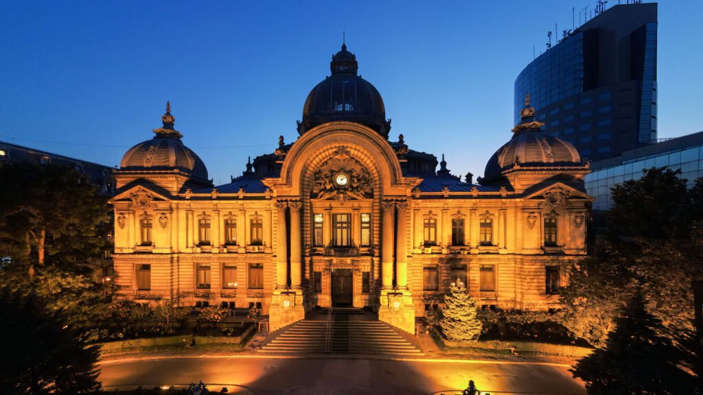 Noche de las Embajadas: palacio histórico iluminado de noche