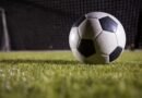 pelota de fútbol en el campo de juego, Sarmiento River