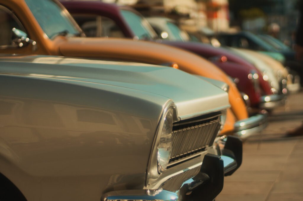 Semana Motor: autos clásicos exhibidos al aire libre