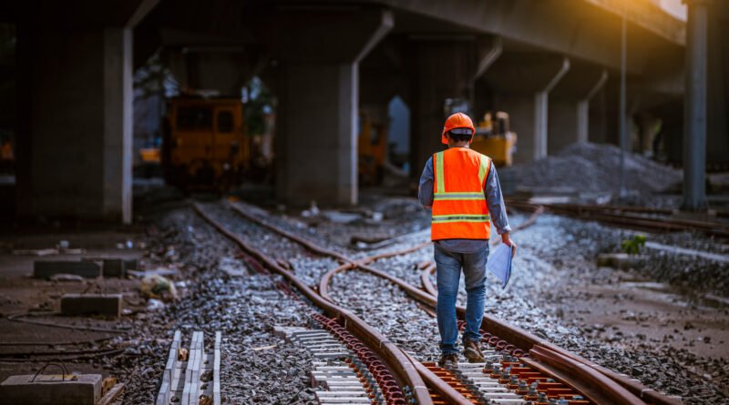 inspección y obras en vías de tren, tren Mitre